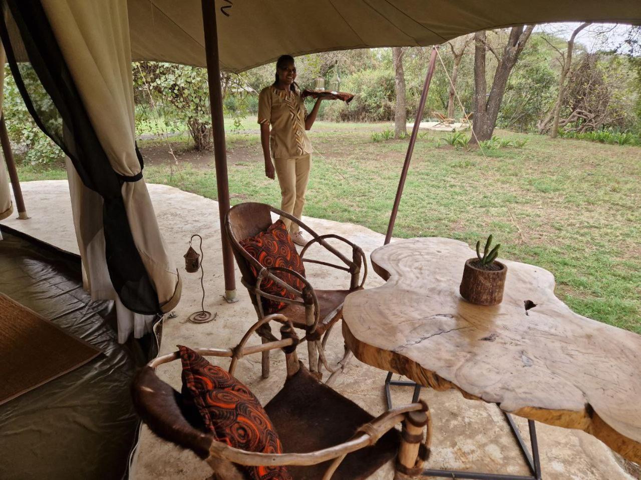 Dolly Farm & River Camp, Luxury Tents Usa River Esterno foto