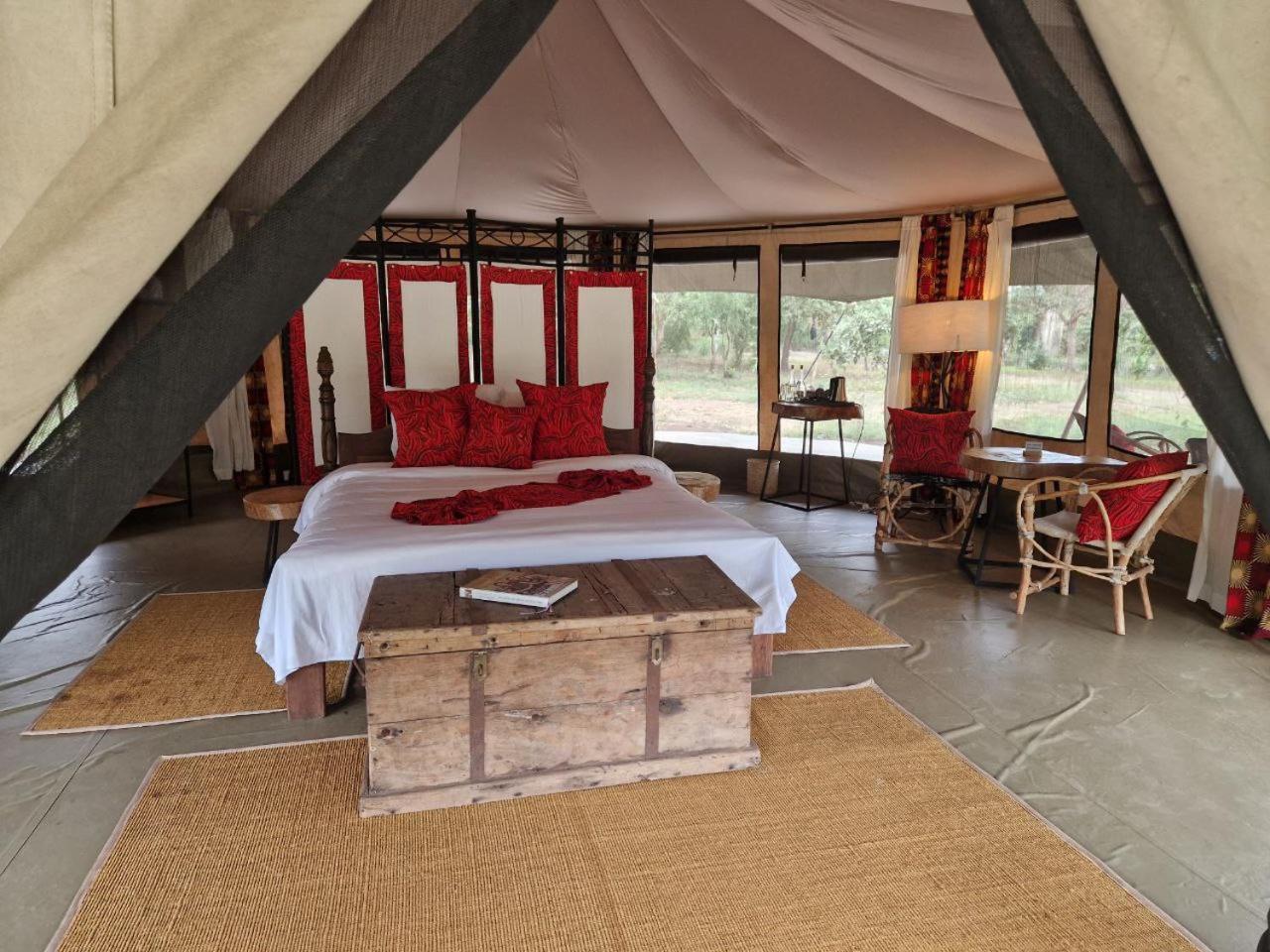Dolly Farm & River Camp, Luxury Tents Usa River Esterno foto