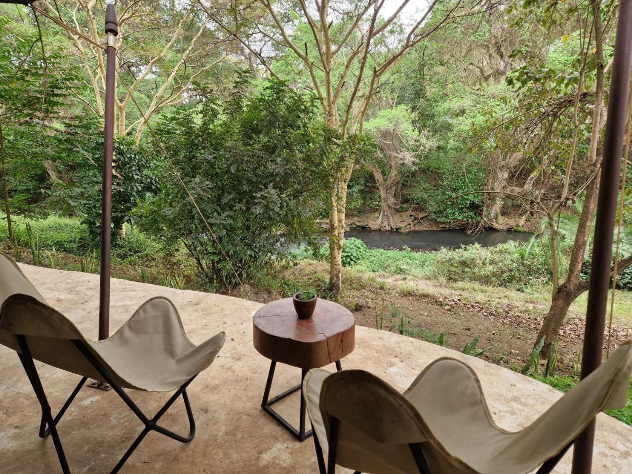 Dolly Farm & River Camp, Luxury Tents Usa River Esterno foto